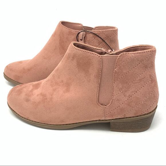 Cat &J ack Aleah Ankle Bootie Faux Suede Pink Size 5 NWT - Picture 8 of 8
